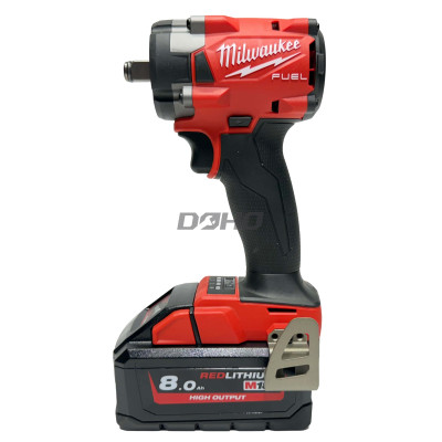 Akumuliatorinis smūginis veržliasukis su frikciniu žiedu Milwaukee M18 FIW2F12-0X, 18 V, 339 Nm, 1/2" + lagaminas