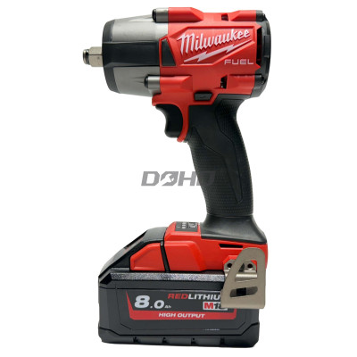 Akumuliatorinio smūginio veržliasukio Milwaukee M18 FMTIW2F12-502X rinkinys, 18V, 2 x 5 Ah